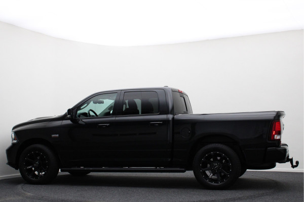 Dodge Ram 1500 5.7 V8 4x4 Crew Cab 5'7 Sport Leer, Camera, Apple Carplay, Cruise, PDC, Trekhaak, 20''