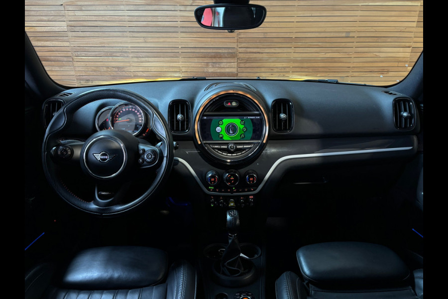 MINI Countryman 1.5 Cooper S E ALL4 Chili Hybrid | PANO | Ambient | Camera | Climatronic | Full LED | Bluetooth | NAVI |