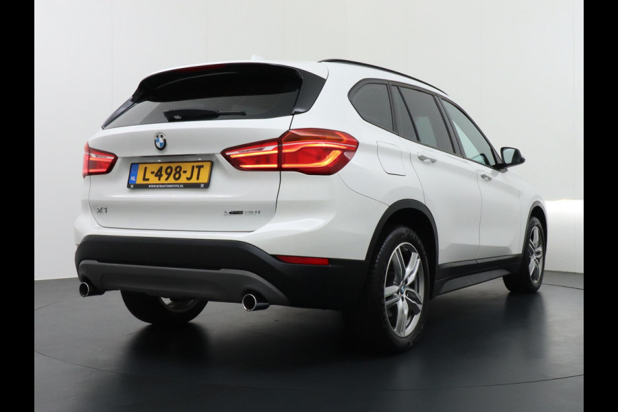 BMW X1 XDrive20i 4WD High Executive XLINE VAN 27.900 VOOR 25.877 EINDEJAARSVOORDEEL 2.023 | LEDER | PANO | STOELVERWARMING