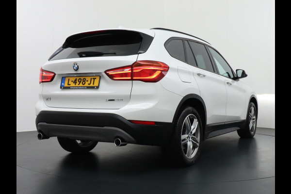 BMW X1 XDrive20i 4WD High Executive XLINE VAN 27.900 VOOR 25.877 EINDEJAARSVOORDEEL 2.023 | LEDER | PANO | STOELVERWARMING