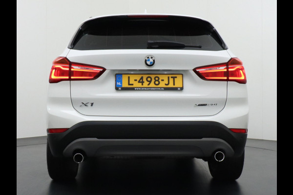 BMW X1 XDrive20i 4WD High Executive XLINE VAN 27.900 VOOR 25.877 EINDEJAARSVOORDEEL 2.023 | LEDER | PANO | STOELVERWARMING