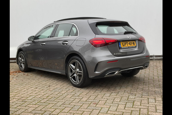 Mercedes-Benz A-Klasse 250 e PHEV AMG Line Facelift Pano.dak Sfeerverl Cam Led COMPLEET!