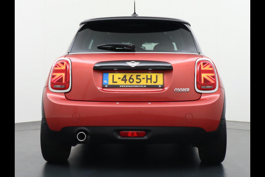 MINI Mini 1.5 Cooper Summer Red Edition VAN 24.900 VOOR 22.877 EINDEJAARSVOORDEEL 2.023 | PANORAMADAK