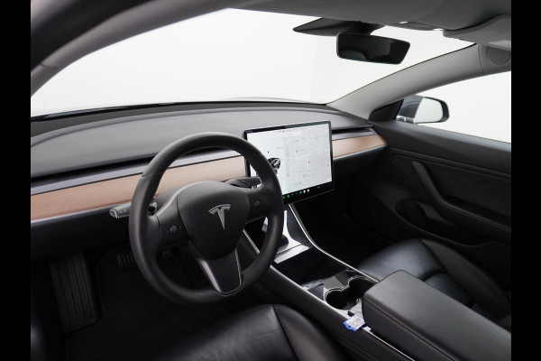 Tesla Model 3 Standard RWD Plus 60 kWh VAN: 25.900,- VOOR 19.770,- EINDEJAARSVOORDEEL: 6.130,- | TREKHAAK MET 1000KG TREKGEW.