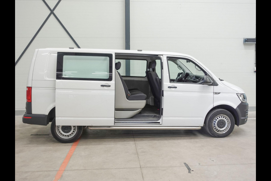 Volkswagen Transporter L2 Dubbele cabine Automaat 150PK Navi Trekhaak Cruisecontrol Airco