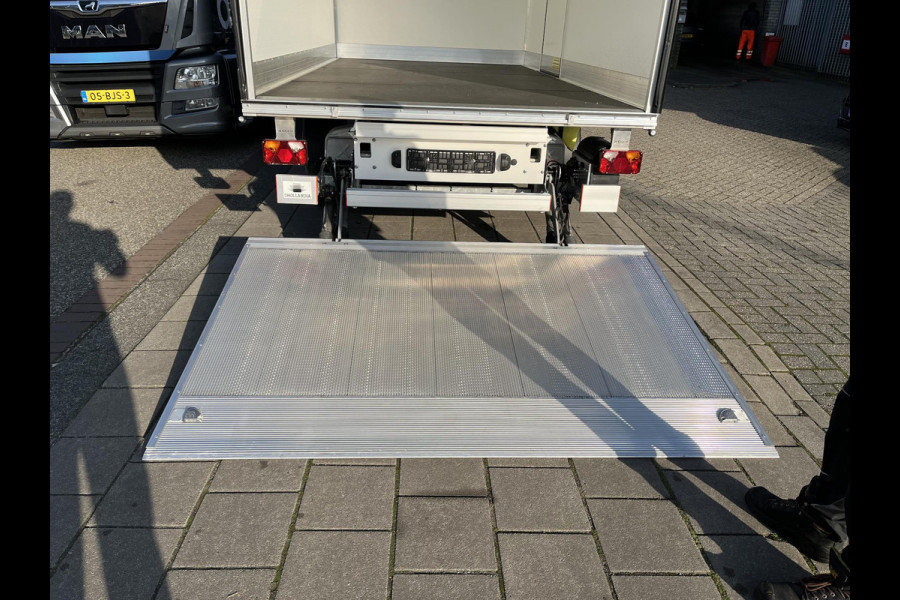 Volkswagen Crafter 35 2.0 TDI L4 Comfortline Bakwagen, Laadlift, Luchtvering. Apple Carplay, HOGE BAK!