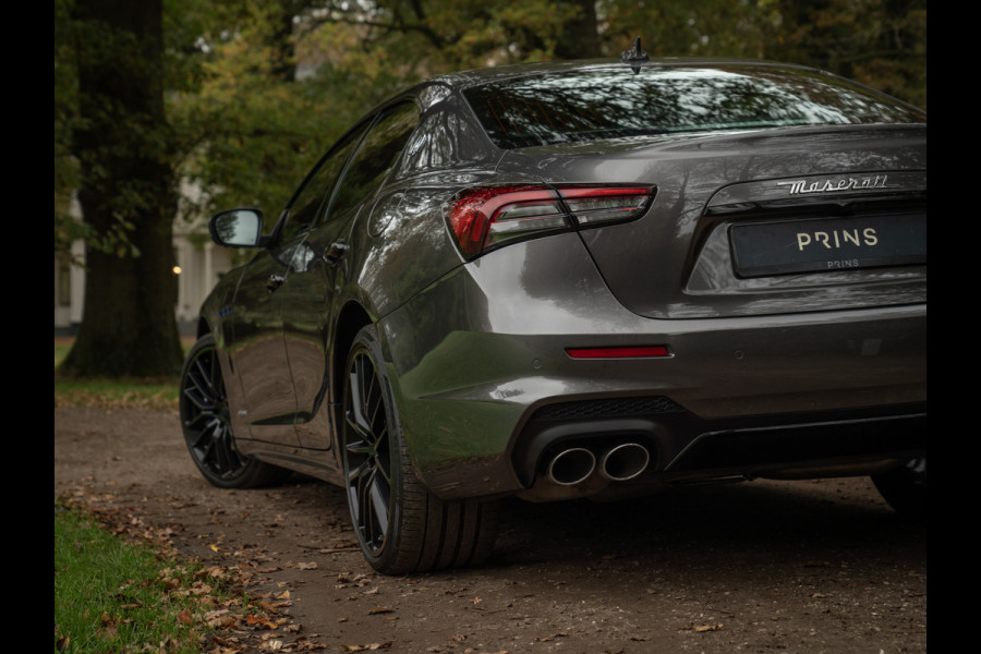 Maserati Ghibli 2.0 Hybrid GT | Schuif-/kanteldak | Carbon interieur | 360 cam