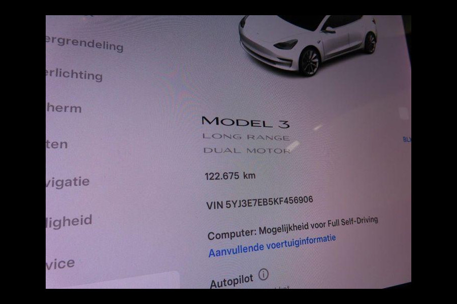 Tesla Model 3 Long Range AWD 75 kWh 19" LM Velgen Leder Full Self Driving LED Trekhaak Navi Autopilot Panoramadak Airco/ECC Stoelverwarming