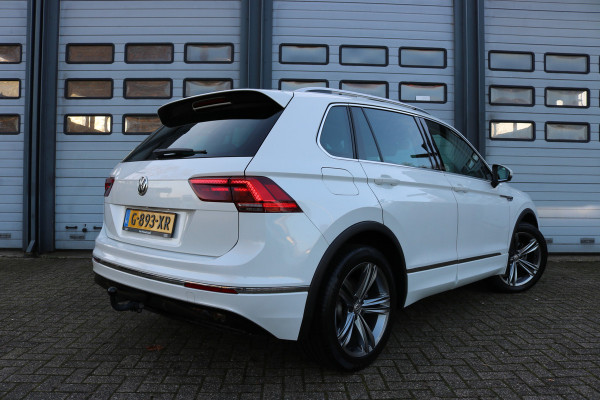 Volkswagen Tiguan 1.5 TSI ACT Highline R-line Autom Panodak Virtual cockpit Navi Led T-haak Bj:2020