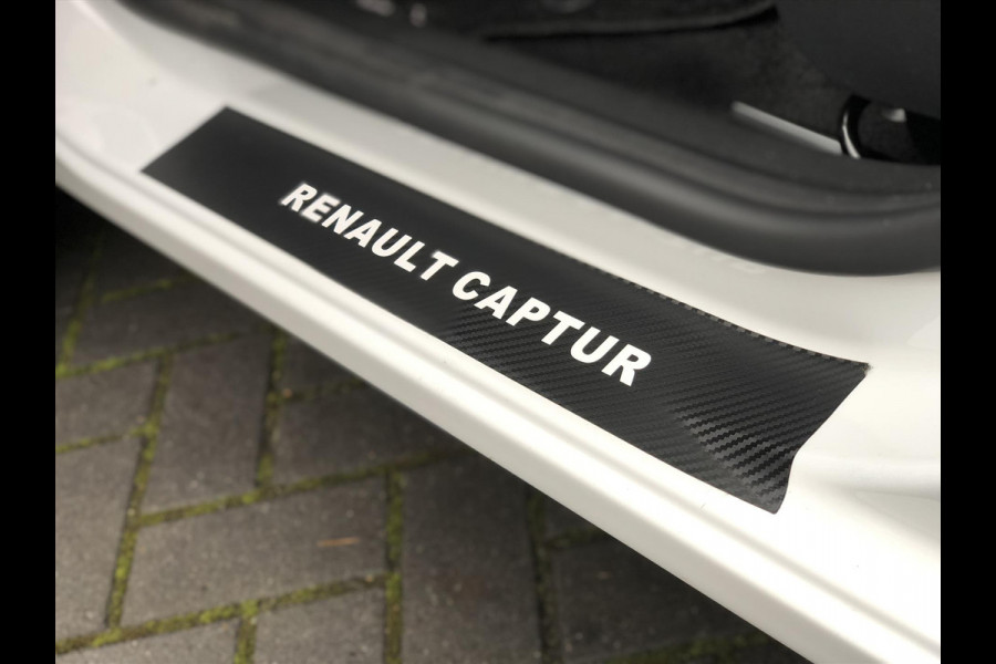 Renault Captur 0.9TCe Intens | Trekhaak, Apple CarPlay/Android Auto, 17inch, LED, Navigatie, Keyless, Parkeersensoren