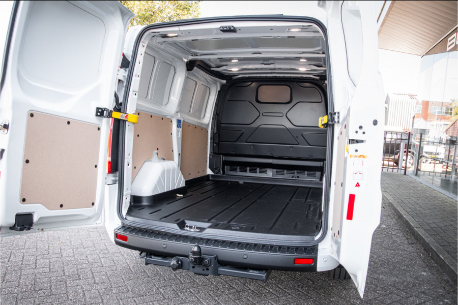 Ford Transit Custom 280 2.0 TDCI L1H1 Trend Imperiaal - LED - Navigatie - Trekhaak Direct rijden zonder BPM!!