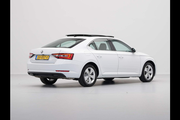 Škoda Superb 1.5 TSI 150pk DSG Ambition Business Panorama Navigatie Camera Stoelverwarming 193