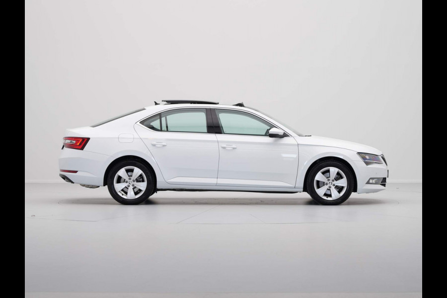 Škoda Superb 1.5 TSI 150pk DSG Ambition Business Panorama Navigatie Camera Stoelverwarming 193