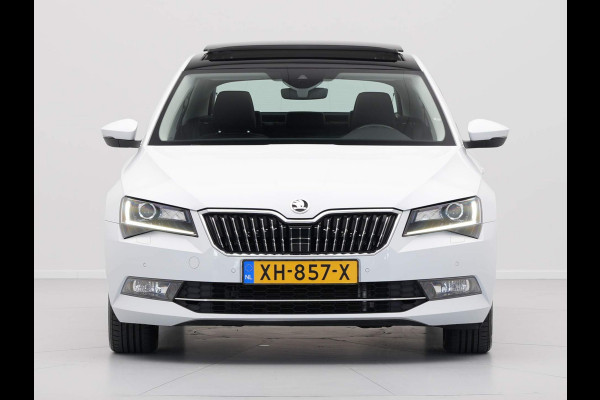 Škoda Superb 1.5 TSI 150pk DSG Ambition Business Panorama Navigatie Camera Stoelverwarming 193