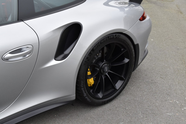 Porsche 911 GT3 RS 4.0 | KERAMISCH | LIFTING | CARBON SEATS | GT-SILVER+PPF | CLUBSPORT | CARBON KUIPSTOEL | 90L TANK | CRUISE CONTROL | SOU