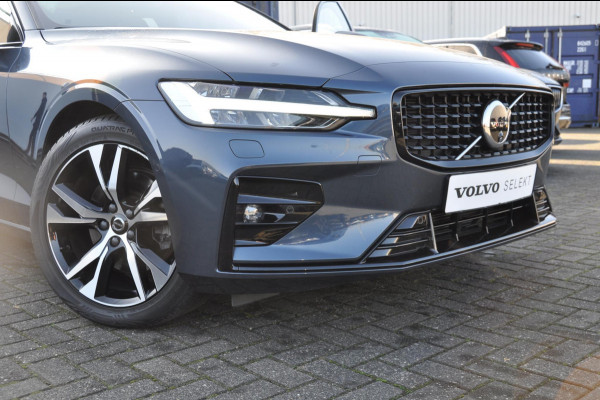 Volvo V60 163pk B3 Ultimate Dark / Adoptieve Cruise control / Pilot Assist / Semi elektrische trekhaak / 360 camera / Apple Carplay/ Panoramisch schuif-kanteldak / Stoel- en stuurwielverwarming/ Elektrisch verstelbare stoelen met geheugen /