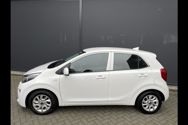 Kia Picanto 1.0 MPi DynamicPlusLine Climate control - Cruise control - Navi - A-uitrijcamera - MF-lederen stuurwiel - Ramen E-voor en achter - Apple CP/Android auto - A-bank in delen neerklapbaar