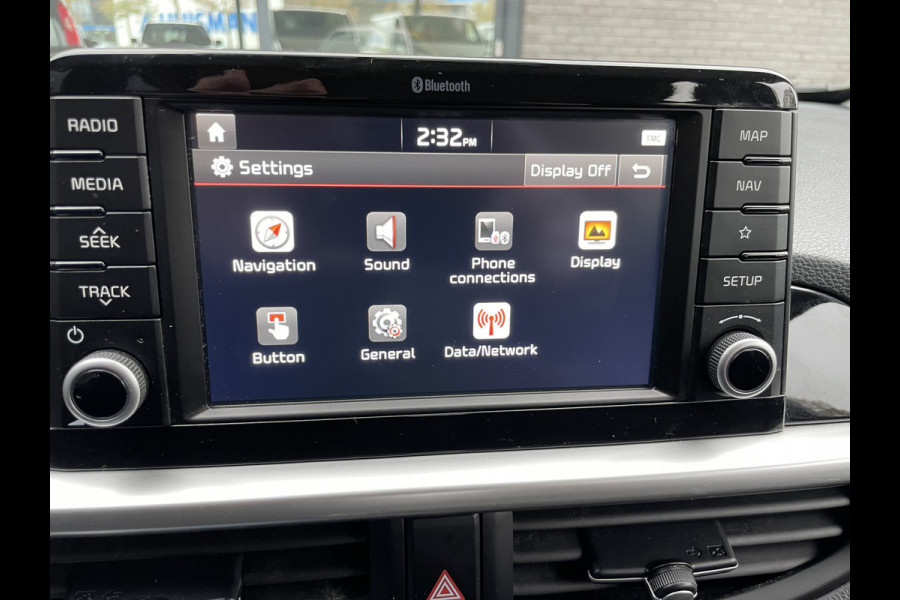 Kia Picanto 1.0 MPi DynamicPlusLine Climate control - Cruise control - Navi - A-uitrijcamera - MF-lederen stuurwiel - Ramen E-voor en achter - Apple CP/Android auto - A-bank in delen neerklapbaar