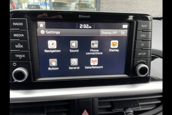 Kia Picanto 1.0 MPi DynamicPlusLine Climate control - Cruise control - Navi - A-uitrijcamera - MF-lederen stuurwiel - Ramen E-voor en achter - Apple CP/Android auto - A-bank in delen neerklapbaar