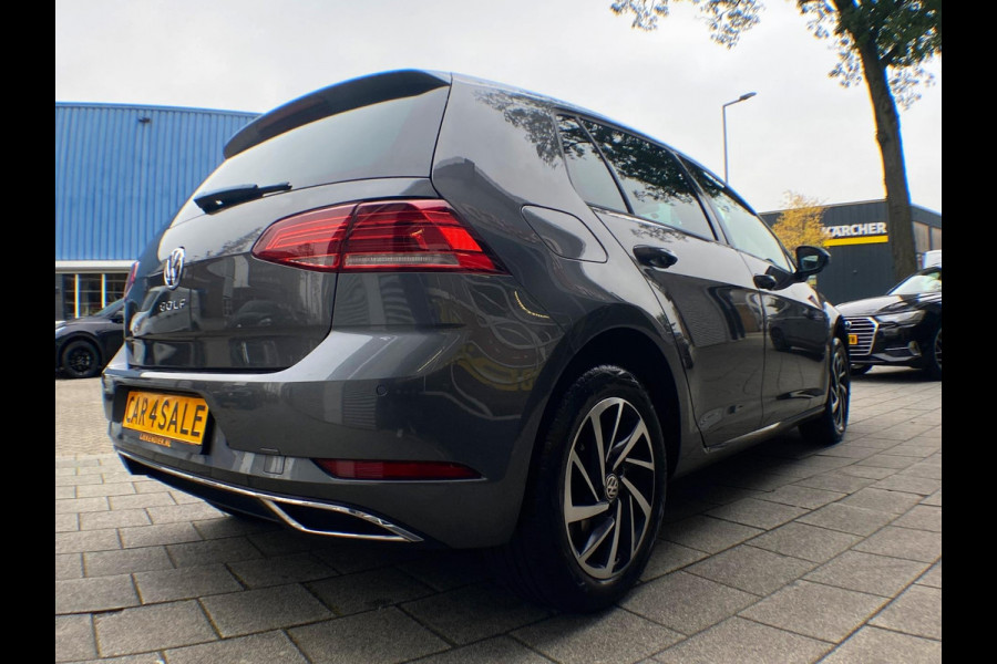 Volkswagen Golf 1.0 TSI Comfortline Business - Navigatie I Airco I LED I PDC I Sport velgen I Dealer onderhouden