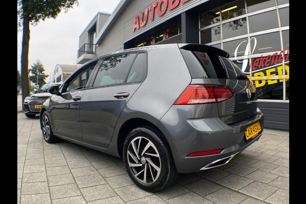 Volkswagen Golf 1.0 TSI Comfortline Business - Navigatie I Airco I LED I PDC I Sport velgen I Dealer onderhouden