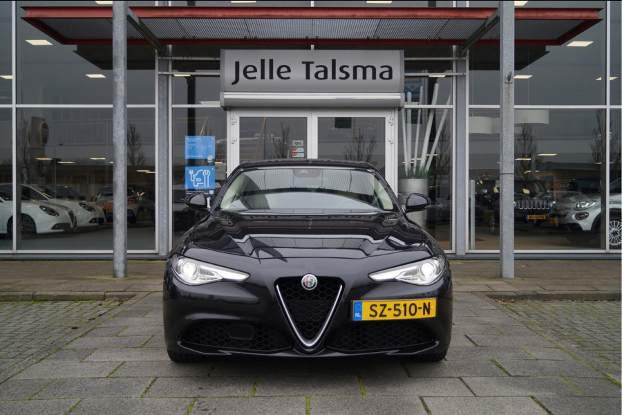 Alfa Romeo Giulia 2.0T Super 200PK AT | Stoel/stuur verwarming | 18" Velgen | Leer | Harman Kardon audio