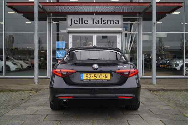 Alfa Romeo Giulia 2.0T Super 200PK AT | Stoel/stuur verwarming | 18" Velgen | Leer | Harman Kardon audio