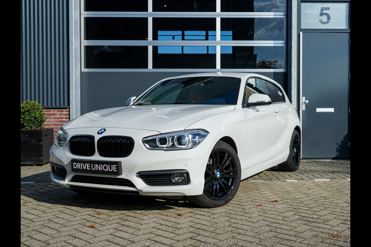 BMW 1-serie 118i High Executive, Origineel Nederlands! Navi Prof., Leder, Trekhaak, Parkeersensoren V+A, DAB, Premium HiFi, LED