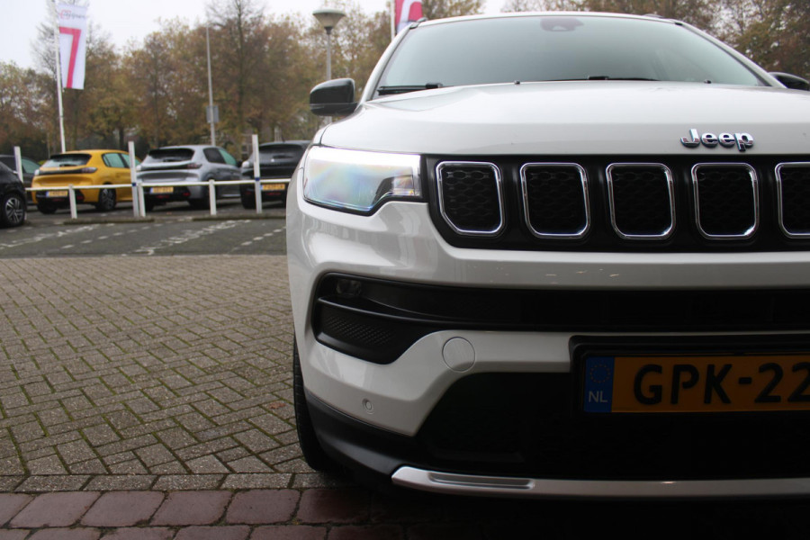 Jeep Compass 4xe 190pk Plug-in Hybrid LIMITED BUSINESS AUTOMAAT | NAVIGATIE 10,25 "TOUCHSCREEN | APPLE CARPLAY/ANDROID AUTO | ACHTERUITRIJ CAMERA | DAB+ RADIO | CLIMATE CONTROL | 18" DIAMAND CUT LICHTMETALEN VELGEN | ADAPTIVE / CRUISE CONTROL | DIGITAAL INSTRUMENTENPANEEL | ELEKTRISCH BEDIENBARE ACHTERKLEP | FULL LED KOPLAMPEN | LED MISTLAMPEN / BOCHTVERLICHTING | KEYLESS ENTRY & START | DRAADLOOS LADEN |