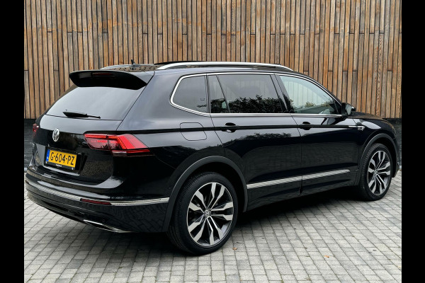 Volkswagen Tiguan Allspace 1.5 TSI R-line Automaat | Panoramadak | Stoelverwarming | Velours bekleding | LED verlichting | Dodehoek detectie | 20 inch lich