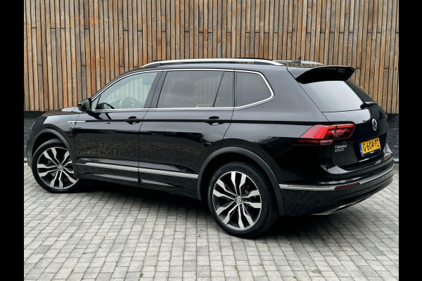 Volkswagen Tiguan Allspace 1.5 TSI R-line Automaat | Panoramadak | Stoelverwarming | Velours bekleding | LED verlichting | Dodehoek detectie | 20 inch lich