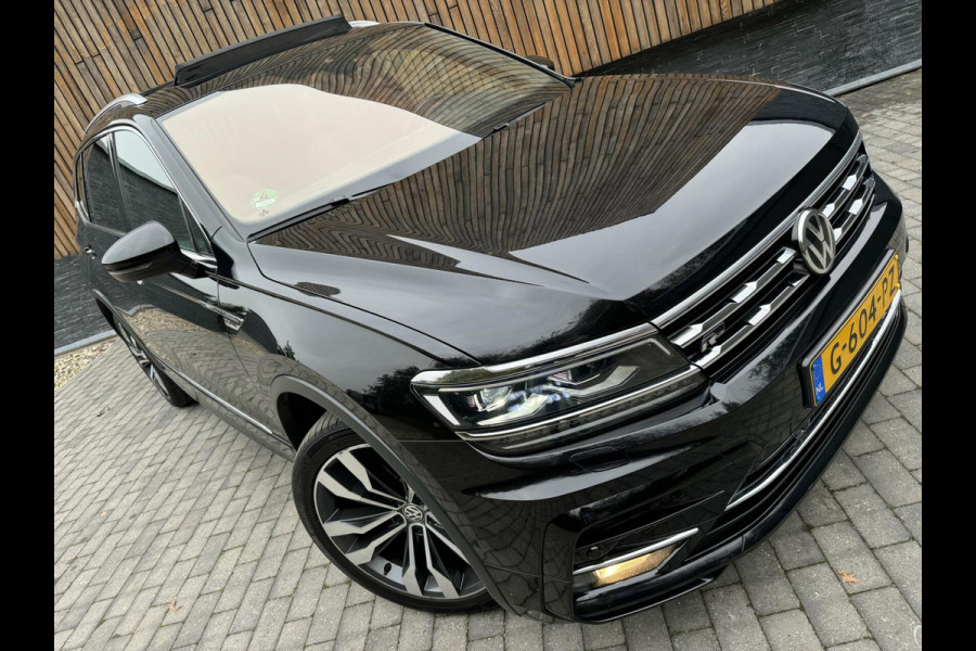 Volkswagen Tiguan Allspace 1.5 TSI R-line Automaat | Panoramadak | Stoelverwarming | Velours bekleding | LED verlichting | Dodehoek detectie | 20 inch lich