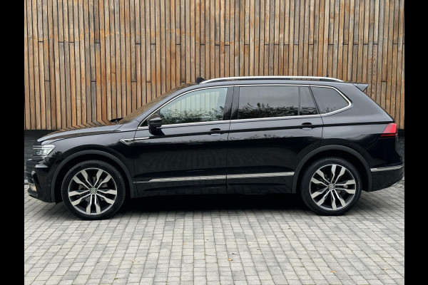 Volkswagen Tiguan Allspace 1.5 TSI R-line Automaat | Panoramadak | Stoelverwarming | Velours bekleding | LED verlichting | Dodehoek detectie | 20 inch lich