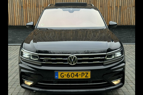 Volkswagen Tiguan Allspace 1.5 TSI R-line Automaat | Panoramadak | Stoelverwarming | Velours bekleding | LED verlichting | Dodehoek detectie | 20 inch lich