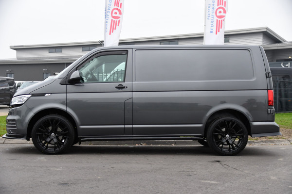 Volkswagen Transporter 2.0 TDI L1H1 PB Edition Highline Camera, Cruise, Carplay, LED, Stoelverwarming, Automaat, Multimedia, Sensoren, Standkachel, 150PK, UNIEK!