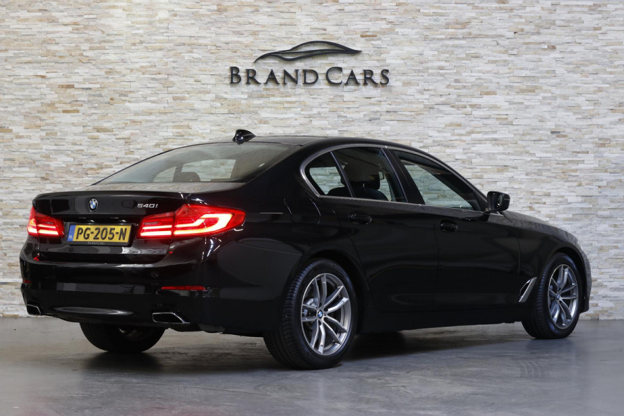 BMW 5 Serie 540i High Executive DEALER OH | NL AUTO | NAP | HUD | NAVI |