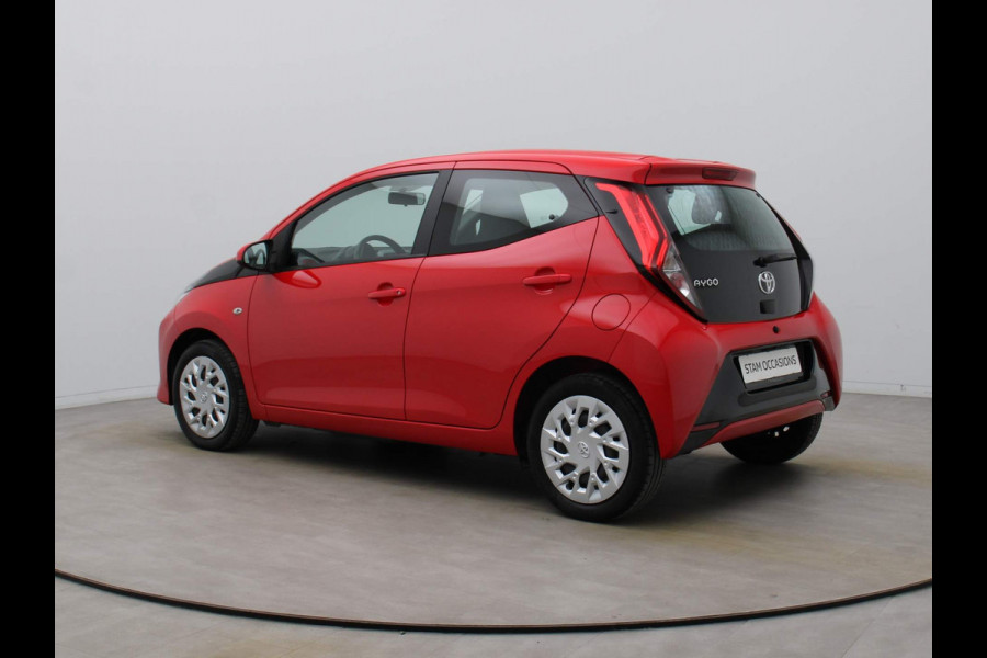 Toyota Aygo 73pk VVT-i x-play limited Airco | Camera | Carplay | Cruisecontrol | 5-Deurs