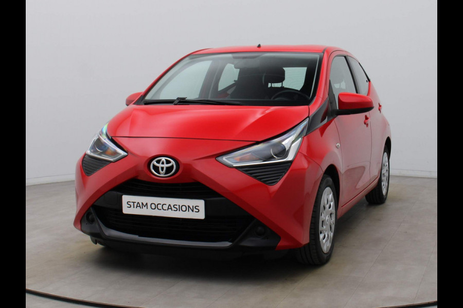 Toyota Aygo 73pk VVT-i x-play limited Airco | Camera | Carplay | Cruisecontrol | 5-Deurs