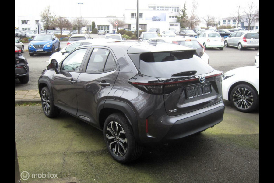 Toyota Yaris Cross 1.5 Hybrid 130 Dynamic Teamplayer Winterpack