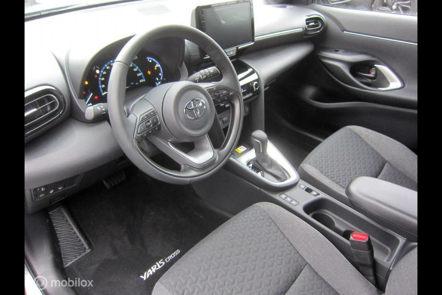 Toyota Yaris Cross 1.5 Hybrid 130 Dynamic Teamplayer Winterpack