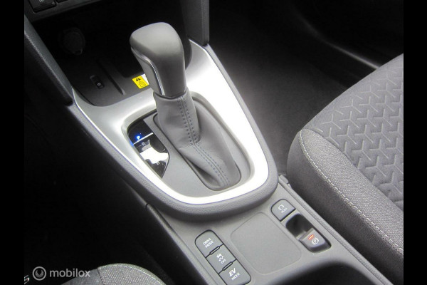 Toyota Yaris Cross 1.5 Hybrid 130 Dynamic Teamplayer Winterpack