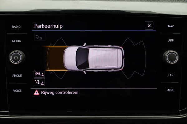 Volkswagen T-Cross 1.0 TSI Life Carplay Adaptive-cruise Camera Navigatie * Origineel Nederlands *