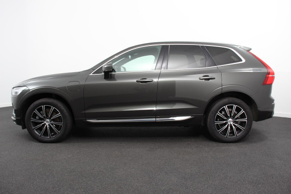 Volvo XC60 2.0 Recharge T6 AWD PLug in Hybrid Inscription | Panorama dak | Navigatie | Climate Control | Trekhaak | 19" Lichtmetalen Velgen | Leder | Winter pakket | Extra Getint glas