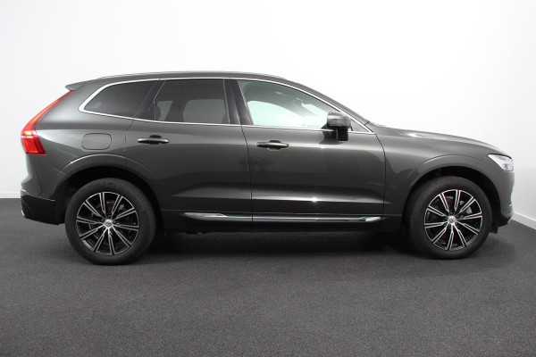 Volvo XC60 2.0 Recharge T6 AWD PLug in Hybrid Inscription | Panorama dak | Navigatie | Climate Control | Trekhaak | 19" Lichtmetalen Velgen | Leder | Winter pakket | Extra Getint glas