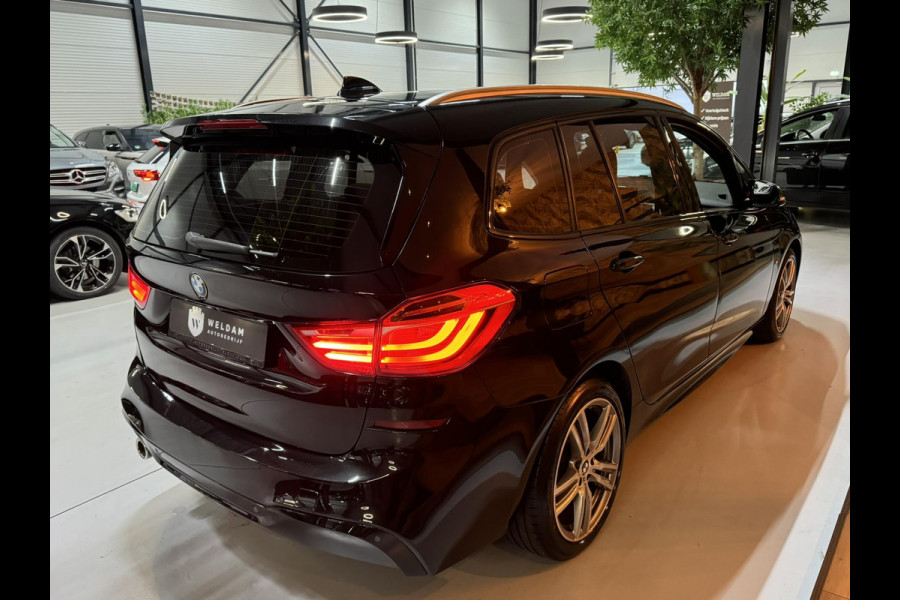 BMW 2 Serie Gran Tourer 218i 7p. M-Pakket Sport Garantie Leder Xenon Automaat Navigatie Rijklaar