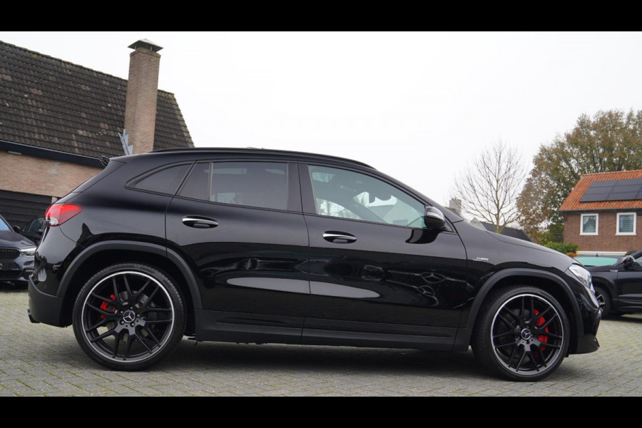 Mercedes-Benz GLA AMG 45 S 4MATIC+ Pano | Kuipstoelen | Carbon | Sfeerverlichting | Sport onderstel | 422 PK |