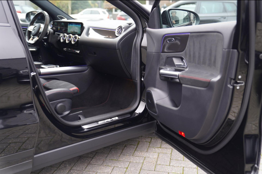 Mercedes-Benz GLA AMG 45 S 4MATIC+ Pano | Kuipstoelen | Carbon | Sfeerverlichting | Sport onderstel | 422 PK |