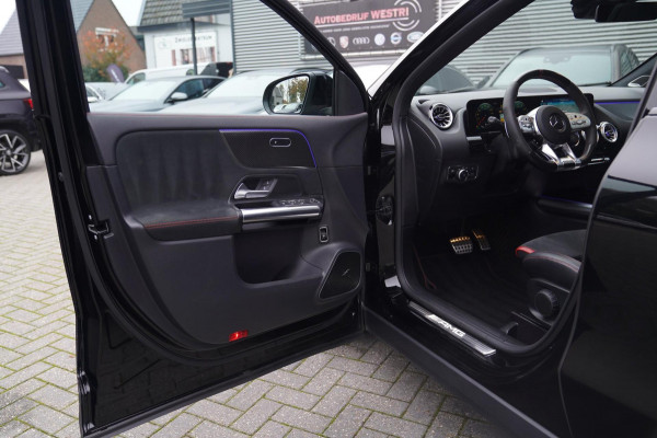 Mercedes-Benz GLA AMG 45 S 4MATIC+ Pano | Kuipstoelen | Carbon | Sfeerverlichting | Sport onderstel | 422 PK |