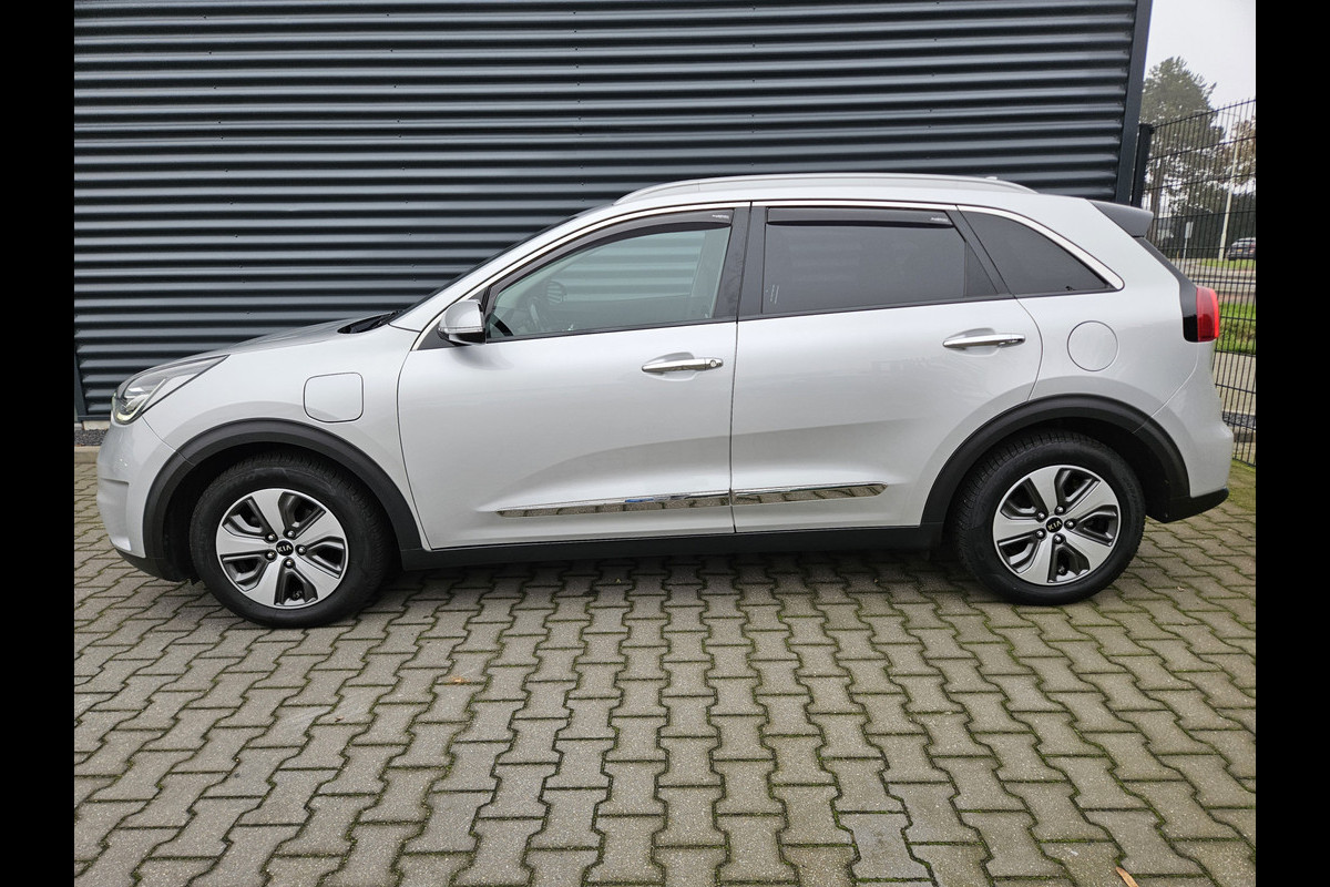 Kia Niro 1.6 GDi DynamicLine Plug In Hybrid Dealer O.H PHEV | Adaptive Cruise | LED Koplampen | Camera | Stoel & Stuurverwarming | Apple Carplay | Navi | BLIS |