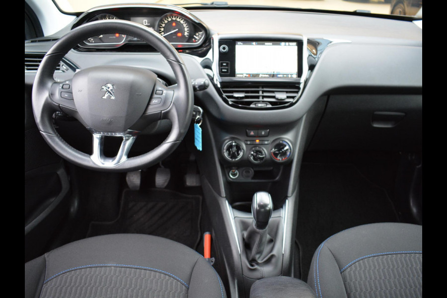 Peugeot 208 1.2 82pk Signature | Navigatie | Parkeersensoren achter | AppleCarplay |